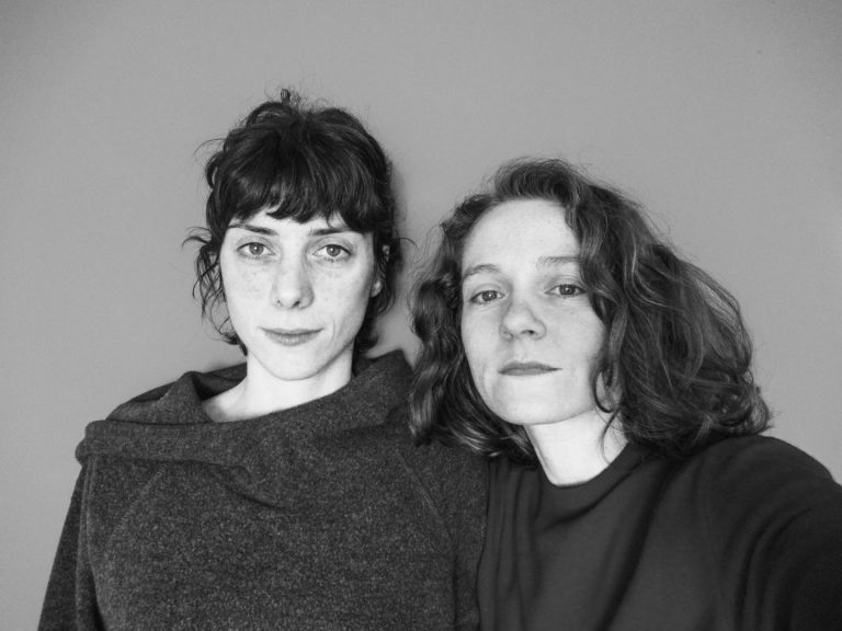 portrait of the performer Irene e Irene